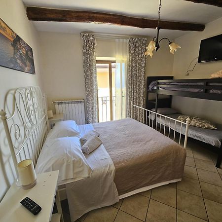 Patrizia Casa Vacanze Сант'Анджелло Экстерьер фото