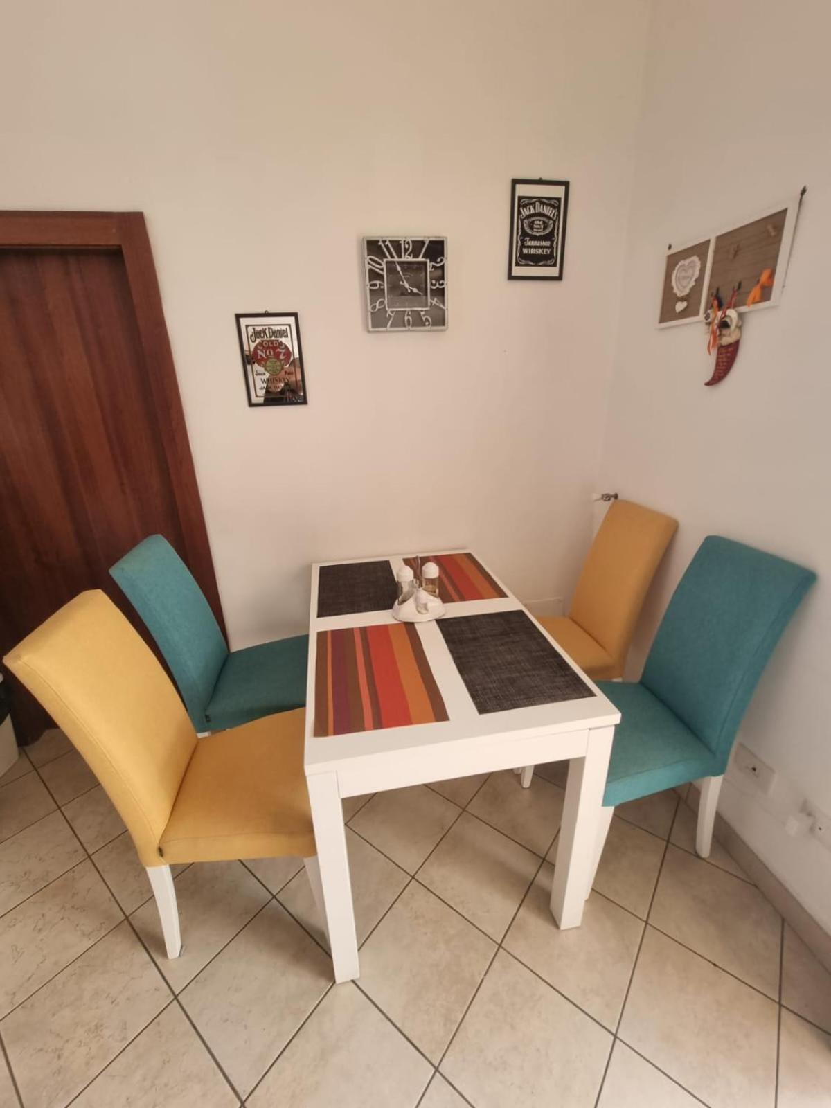 Patrizia Casa Vacanze Сант'Анджелло Экстерьер фото