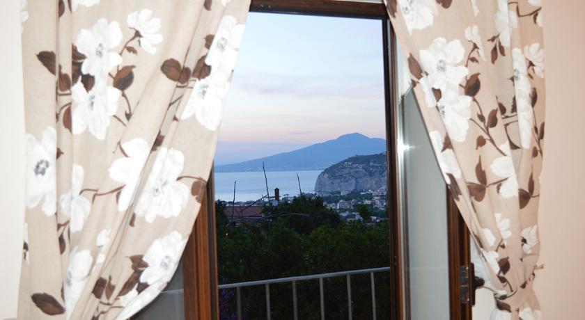 Patrizia Casa Vacanze Сант'Анджелло Экстерьер фото